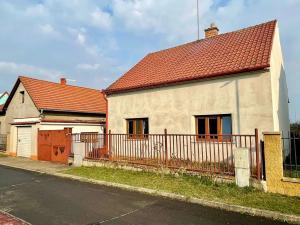 Prodej rodinného domu, Malé Žernoseky, Dlouhá, 140 m2