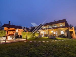 Prodej činžovního domu, Třeboň, 429 m2