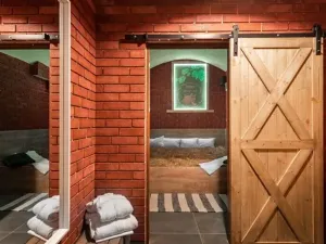 Prodej obchodního prostoru, Praha - Malá Strana, Zborovská, 333 m2