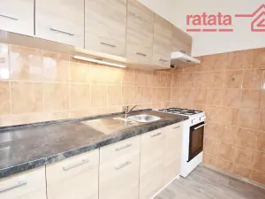 Pronájem bytu 2+1, Klášterec nad Ohří, Pod Stadionem, 55 m2