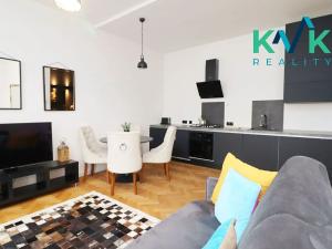 Prodej bytu 1+kk, Karlovy Vary, Sadová, 50 m2
