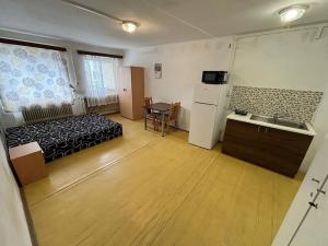 Pronájem pokoje, Havlíčkův Brod, Na Losích, 15 m2