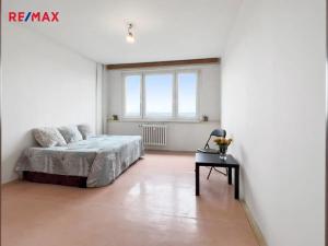 Prodej bytu 1+kk, Praha - Háje, Hlavatého, 27 m2