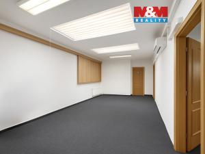 Pronájem kanceláře, Praha - Vinohrady, Kolínská, 100 m2