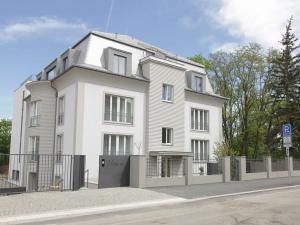 Pronájem bytu 6+kk a větší, Praha - Bubeneč, Na Marně, 273 m2