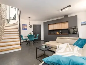 Prodej vícegeneračního domu, Vrsar, Chorvatsko, 126 m2