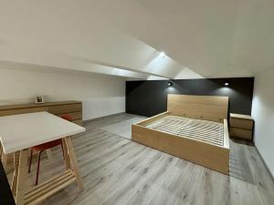 Pronájem bytu 2+kk, Praha, Kubánské náměstí, 55 m2