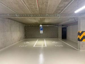 Prodej garážového stání, Praha - Hostavice, Pasecká, 38 m2