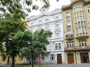 Pronájem bytu 3+kk, Praha - Bubeneč, Korunovační, 91 m2