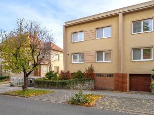 Prodej rodinného domu, Hustopeče, Komenského, 208 m2