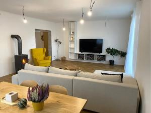 Pronájem rodinného domu, Sovínky, Sadová, 250 m2