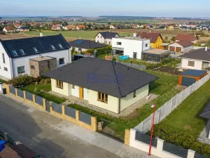 Prodej rodinného domu, Červené Pečky, Na Vyhlídce, 101 m2