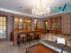 Prodej bytu 6+kk a větší, Karlovy Vary, U Imperiálu, 252 m2