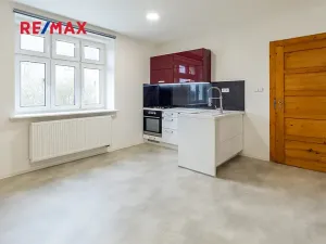 Prodej bytu 2+kk, Žandov, Pod Dubovkou, 54 m2