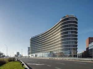 Pronájem kanceláře, Praha - Nusle, Pikrtova, 1500 m2