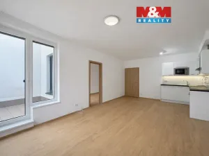 Pronájem bytu 2+kk, Praha - Vysočany, Pod Harfou, 52 m2