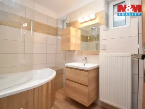 Prodej rodinného domu, Stará Ves nad Ondřejnicí - Stará Ves, Dukelská, 200 m2