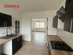 Pronájem bytu 3+1, Kladno, Poštovní náměstí, 89 m2