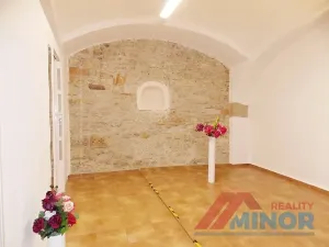 Pronájem kanceláře, Slaný, Husova, 40 m2