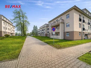 Pronájem bytu 1+kk, Milovice, Slepá, 25 m2