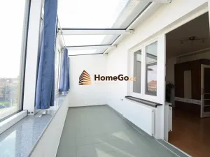 Pronájem bytu 1+kk, Praha - Nusle, Lounských, 45 m2