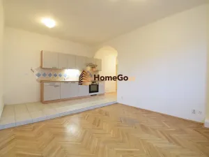 Pronájem bytu 2+kk, Praha - Nusle, U gymnázia, 56 m2