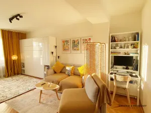 Pronájem bytu 2+1, Praha, Senohrabská, 52 m2