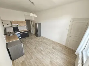 Pronájem bytu 2+kk, Praha - Vršovice, Krymská, 58 m2