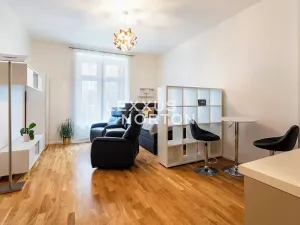Pronájem bytu 1+kk, Praha - Žižkov, Ondříčkova, 31 m2