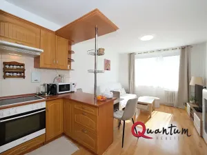 Pronájem bytu 2+kk, Praha - Modřany, Urbánkova, 41 m2