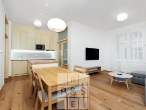 Pronájem bytu 2+kk, Praha - Vršovice, Krymská, 49 m2