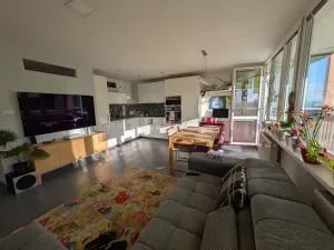 Prodej bytu 3+kk, Praha - Hostivař, Hornoměcholupská, 69 m2