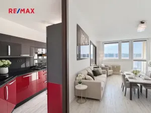 Prodej bytu 3+1, Kladno, Vašíčkova, 77 m2