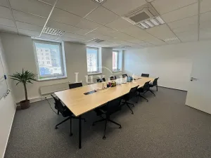 Pronájem kanceláře, Praha - Vysočany, Kolbenova, 191 m2