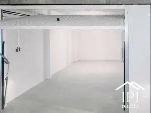 Pronájem garáže, Praha - Hlubočepy, Štěpařská, 18 m2