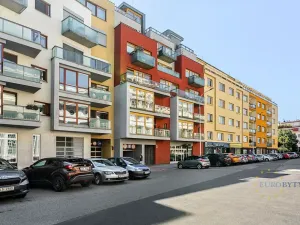 Pronájem bytu 4+kk, Praha - Podolí, Podolská, 133 m2