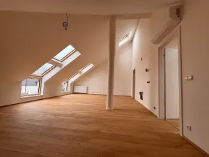 Prodej bytu 2+kk, Praha - Střížkov, Střížkovská, 68 m2