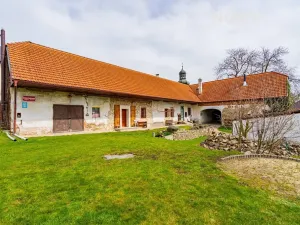 Prodej rodinného domu, Chrášťany, 560 m2