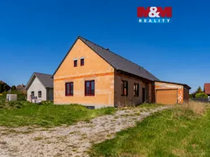Prodej rodinného domu, Domanín, 168 m2