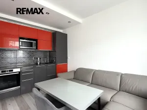 Pronájem bytu 2+kk, Praha - Kyje, Pelušková, 38 m2