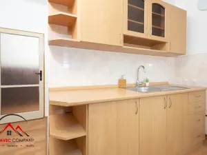 Pronájem bytu 2+1, Krnov, Tolstého, 56 m2