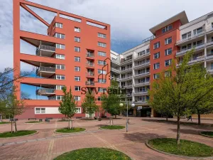 Prodej bytu 2+kk, Praha - Hlubočepy, Trnkovo náměstí, 43 m2