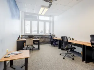 Pronájem kanceláře, Hradec Králové, Hořická, 130 m2