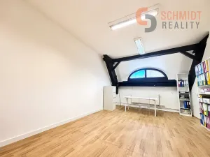 Pronájem kanceláře, Mikulov, Kostelní nám., 28 m2