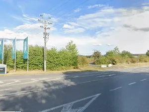 Pronájem komerčního pozemku, Praha, 2000 m2