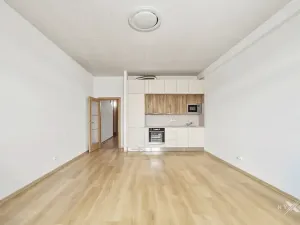 Prodej bytu 2+kk, Praha - Libeň, Českomoravská, 57 m2