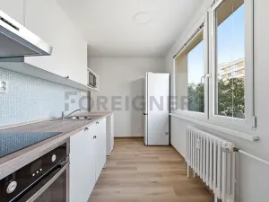 Pronájem bytu 2+1, Pardubice, Bartoňova, 48 m2
