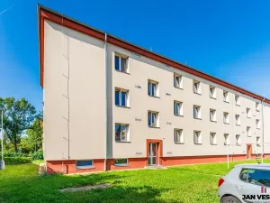 Pronájem bytu 2+kk, Praha - Kbely, Luštěnická, 49 m2
