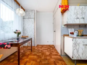 Prodej bytu 2+1, Hostinné, Sídliště, 68 m2