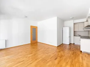 Pronájem bytu 2+kk, Praha - Karlín, U Mlýnského kanálu, 58 m2